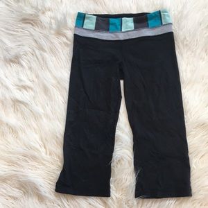 Lululemon Women’s reversible Capri pants